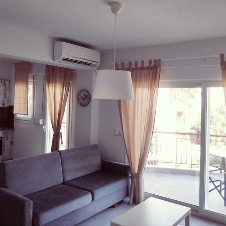 Melistalia Appartment 1 Néa Mihanióna Kültér fotó