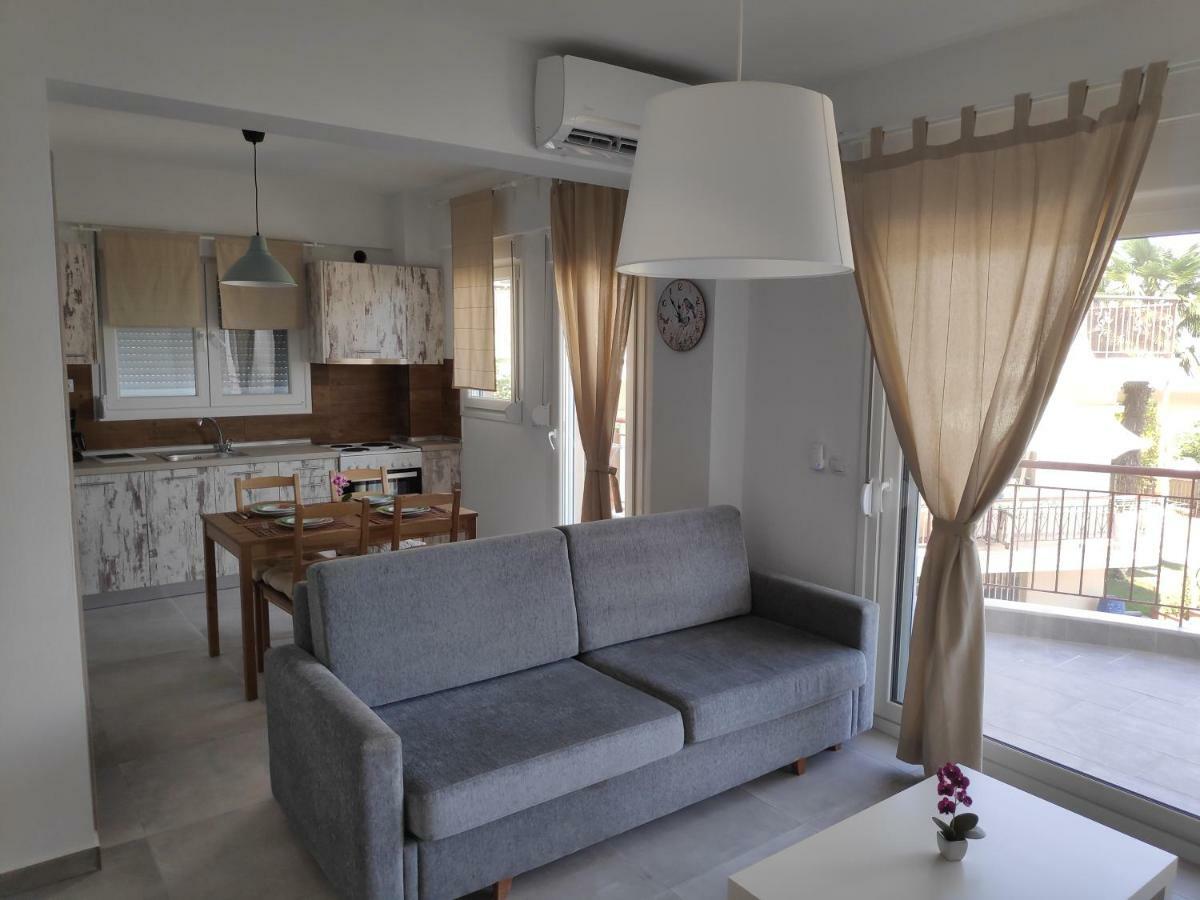 Melistalia Appartment 1 Néa Mihanióna Kültér fotó