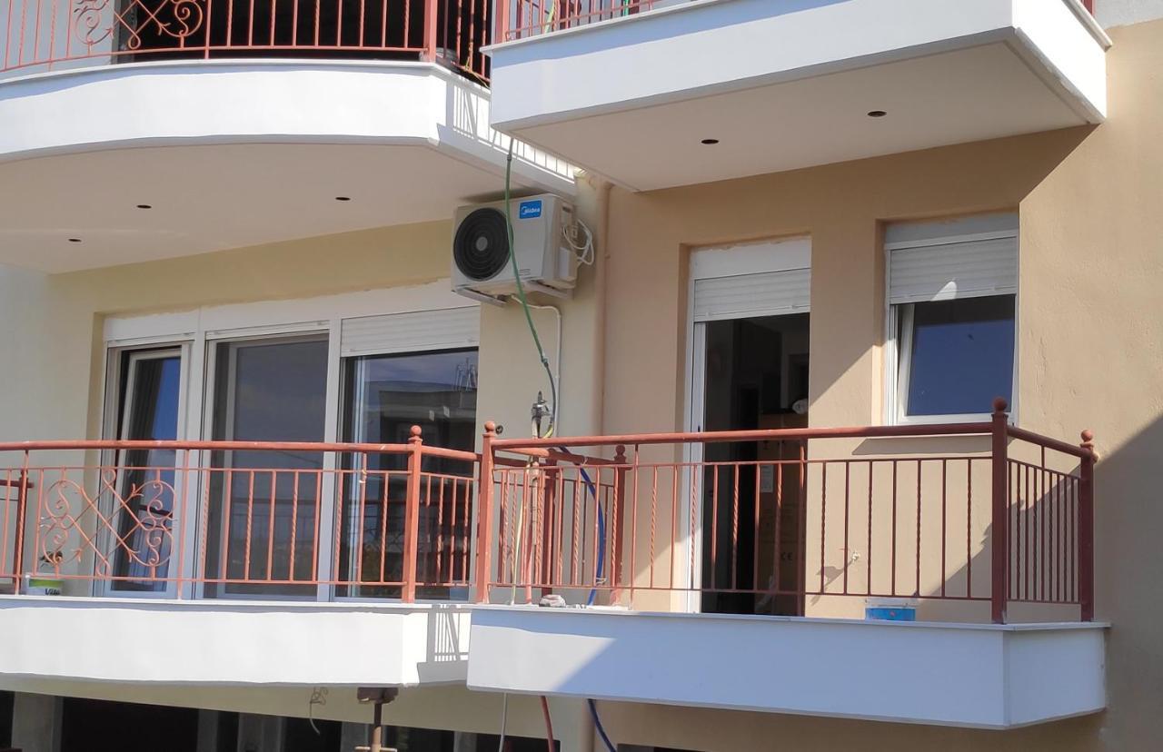 Melistalia Appartment 1 Néa Mihanióna Kültér fotó